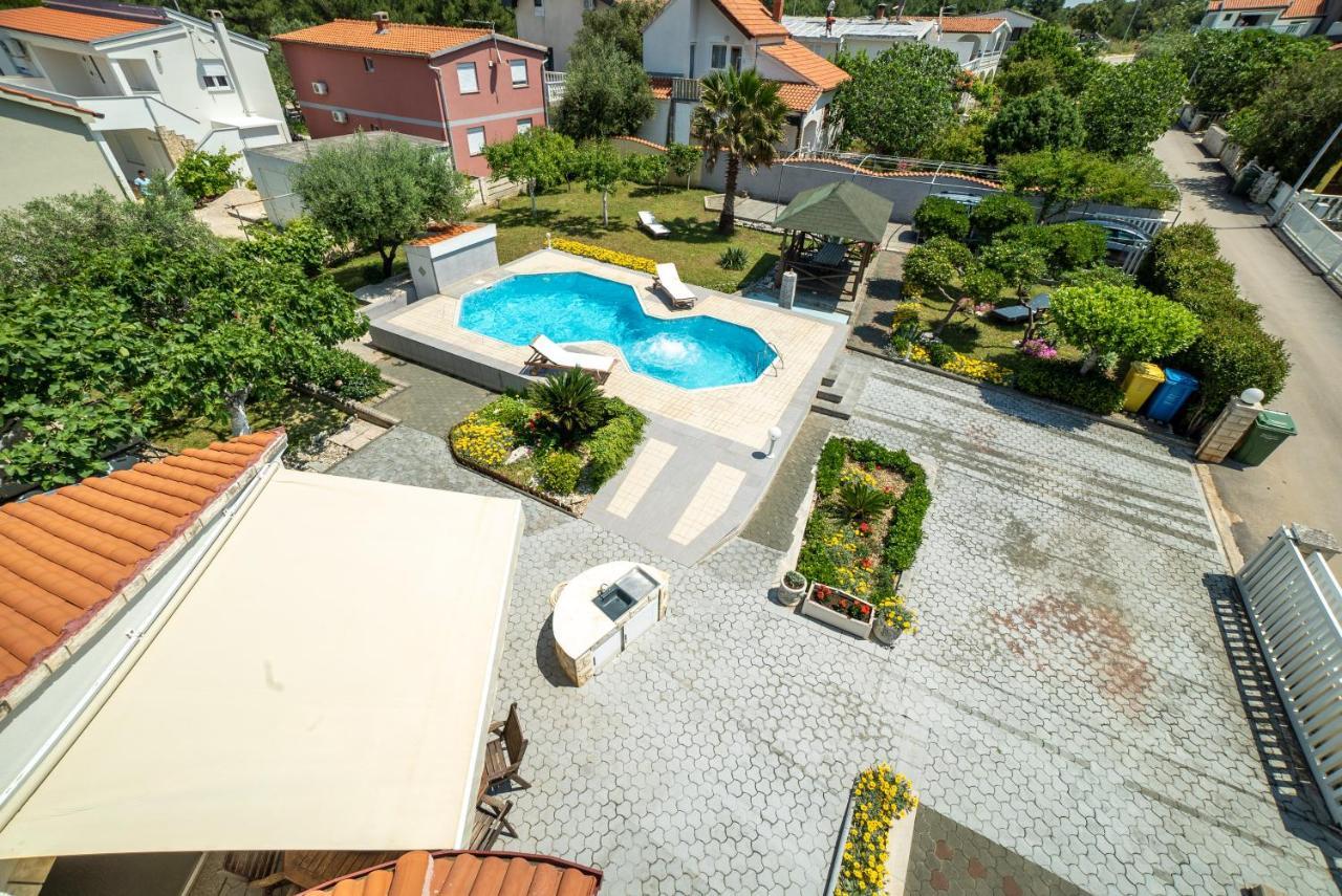 ויר Villa Lulic מראה חיצוני תמונה