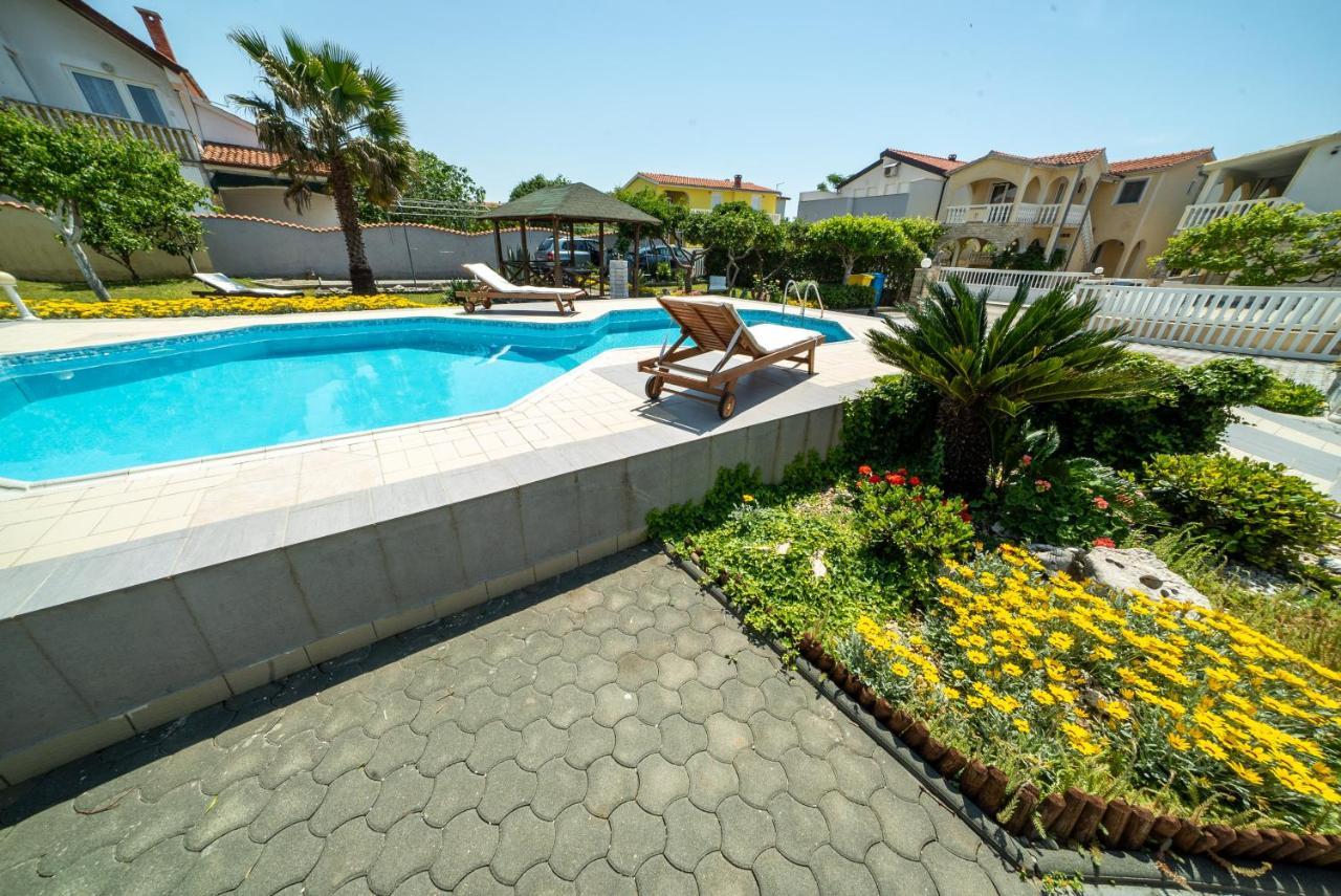 ויר Villa Lulic מראה חיצוני תמונה
