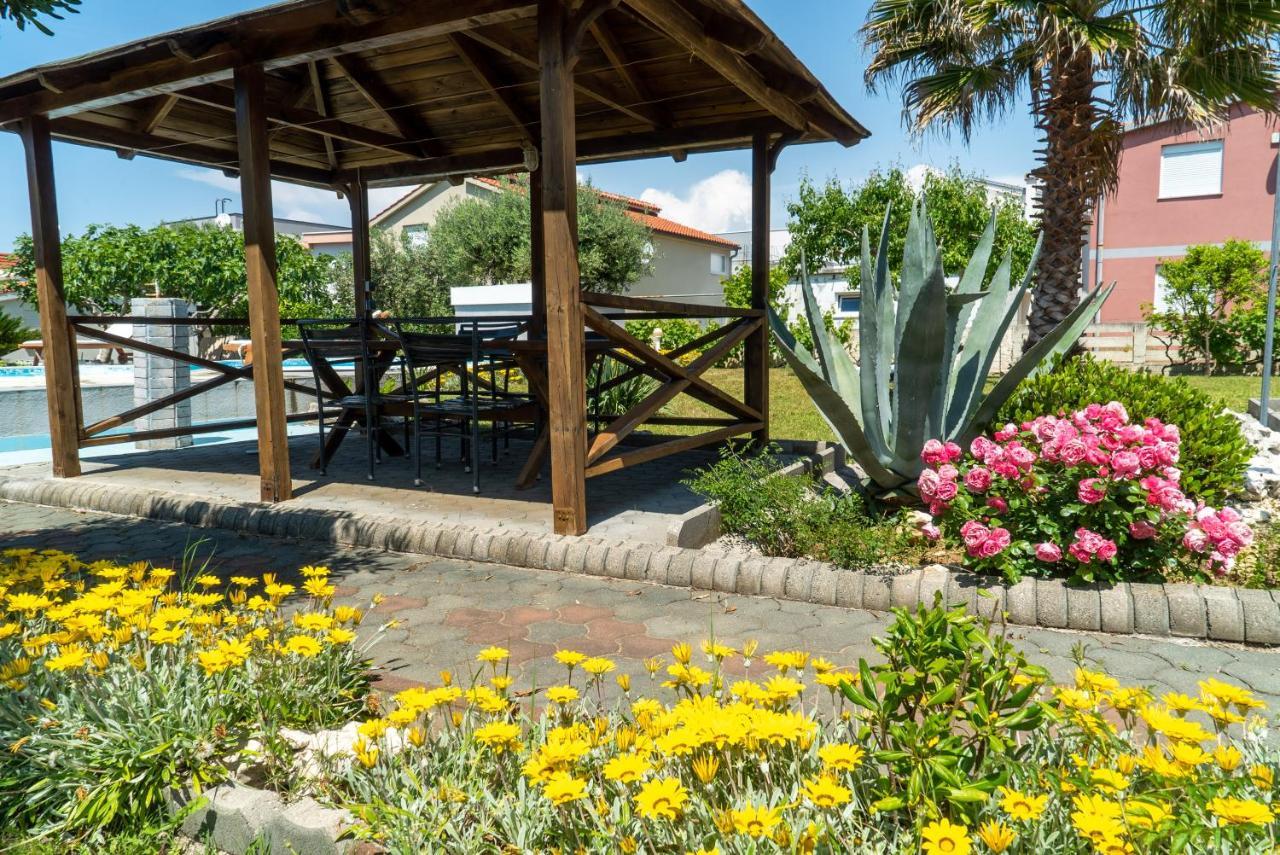 ויר Villa Lulic מראה חיצוני תמונה