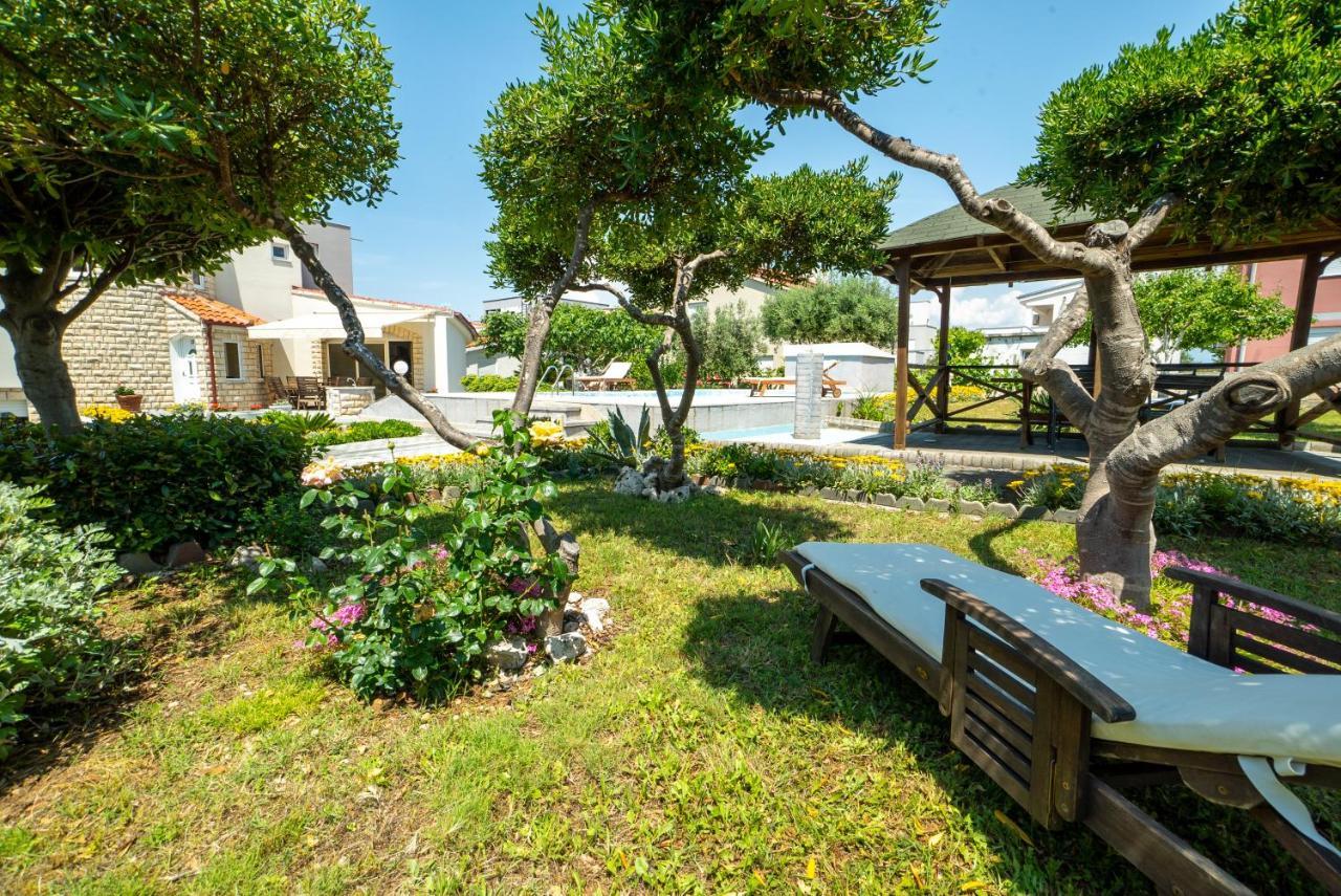 ויר Villa Lulic מראה חיצוני תמונה